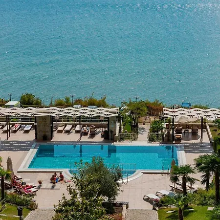 Comfortable With Sea View In Dolce 2 By Menada *